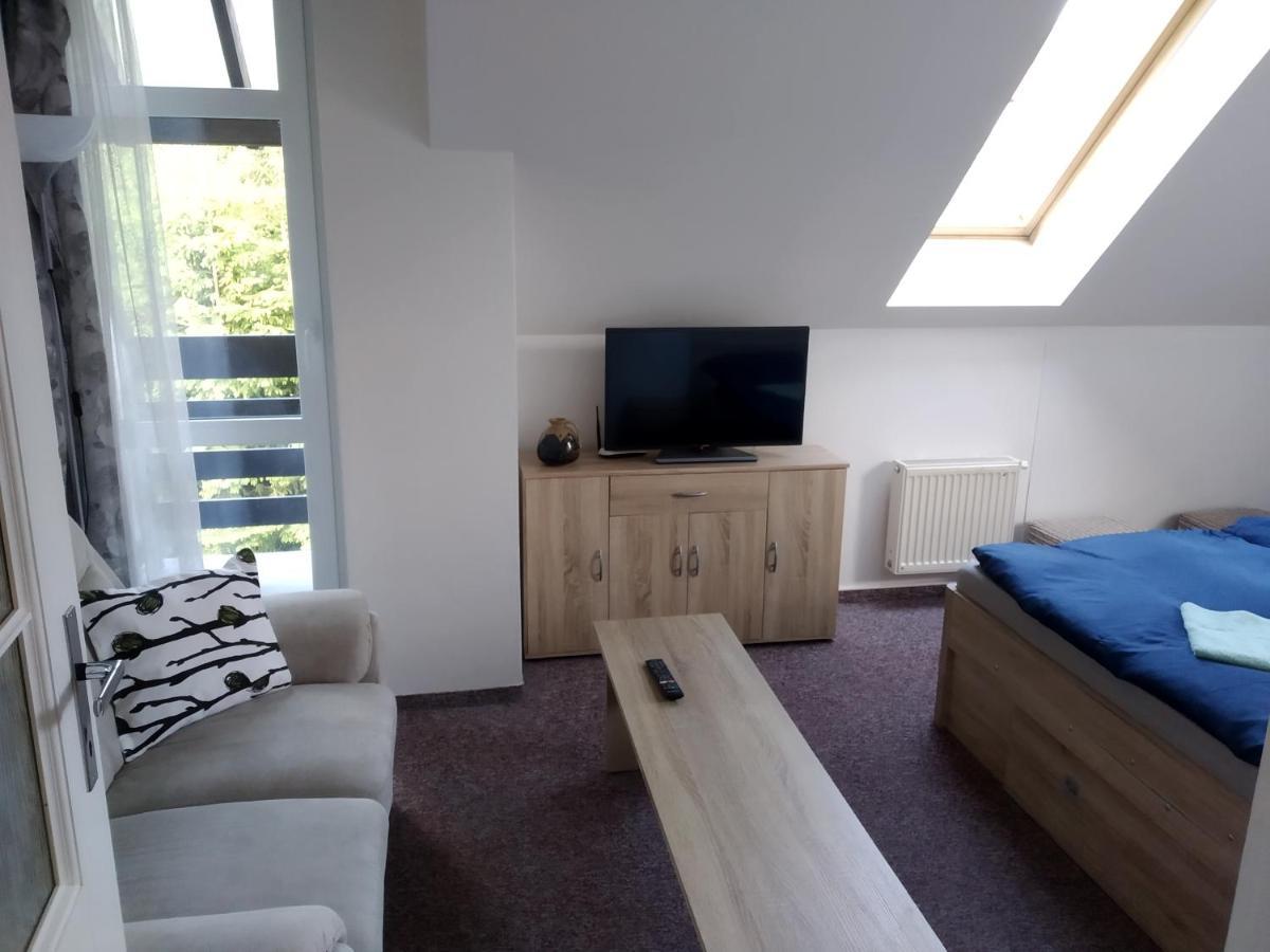 Apartman Violeta ハルラホフ エクステリア 写真